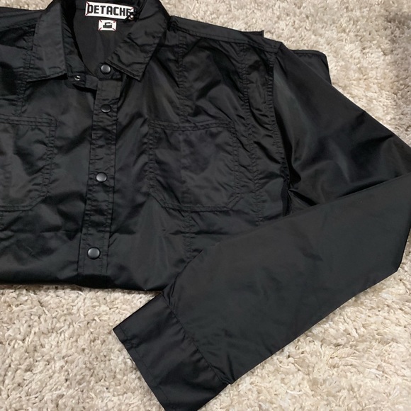 Windbreaker L/S Button Up - Picture 2 of 5